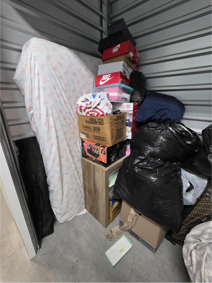 10 x 5 storage unit in Las Vegas, NV