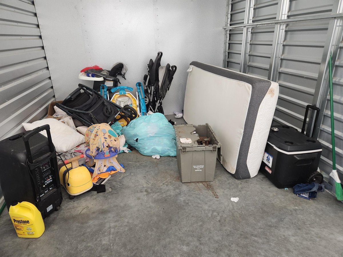 10 x 10 storage unit in Lompoc, CA
