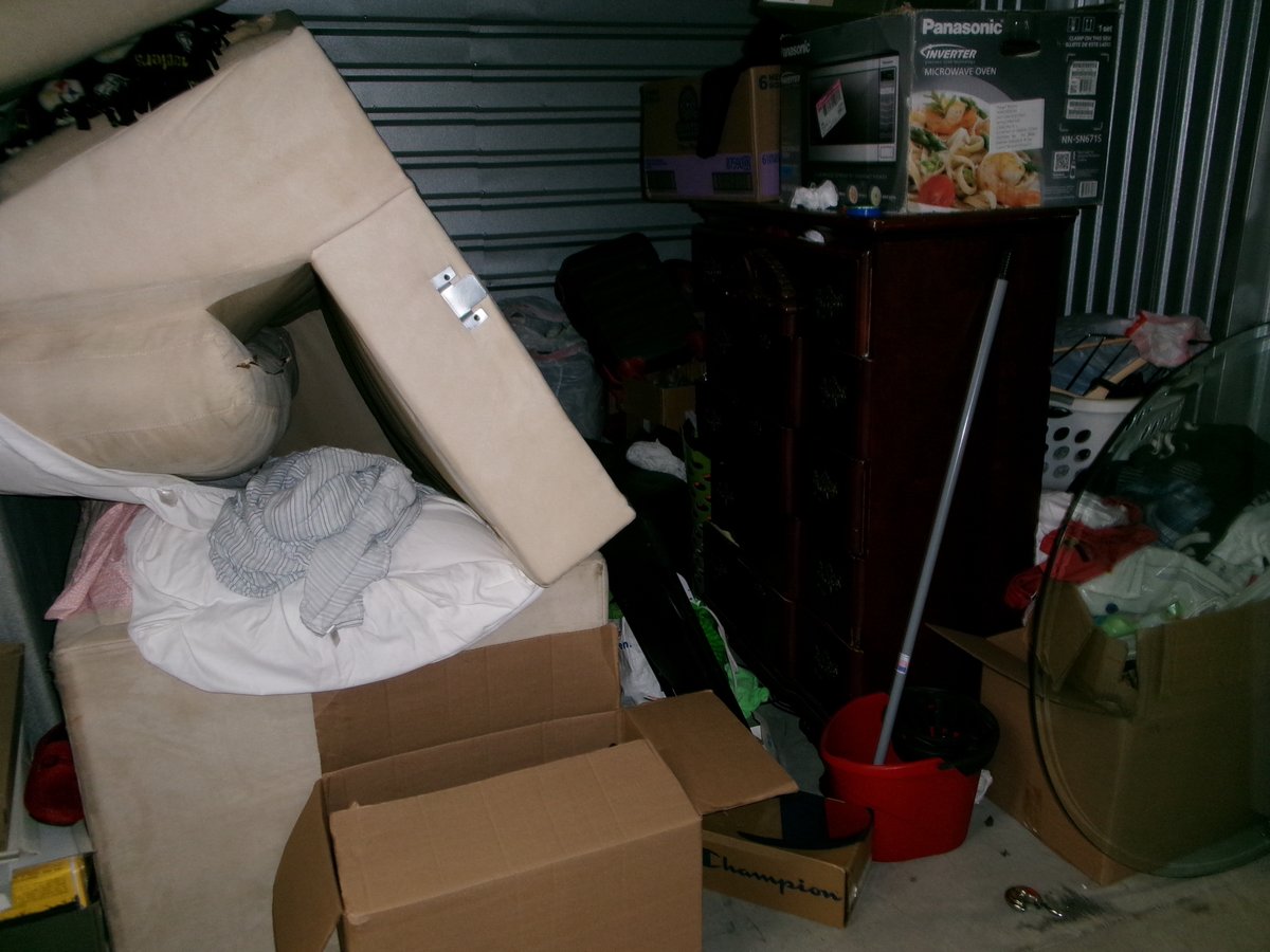 10 x 20 storage unit in Jessup, MD