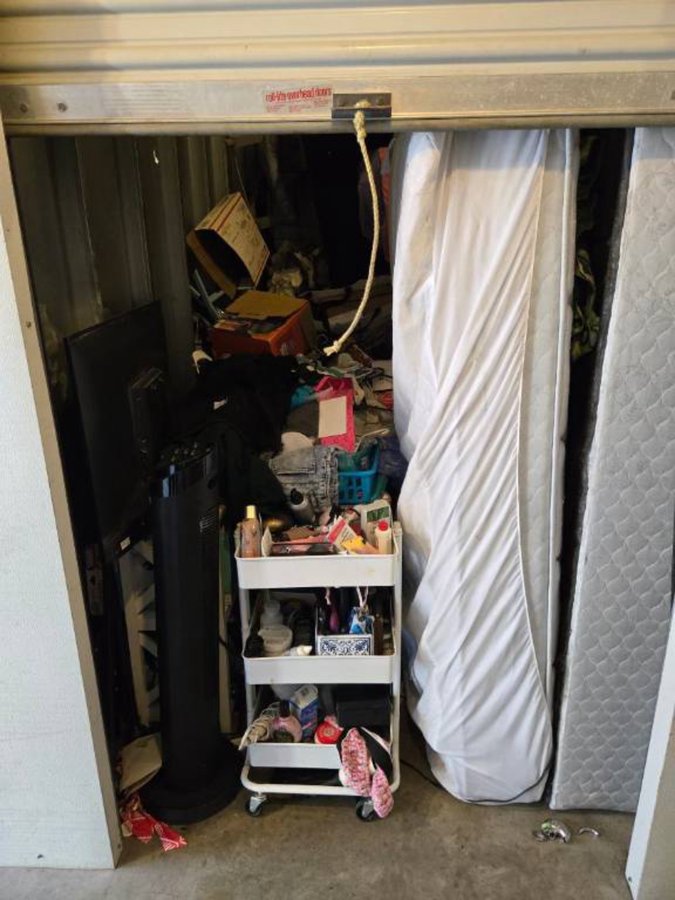 5 x 10 storage unit in Hampton, VA
