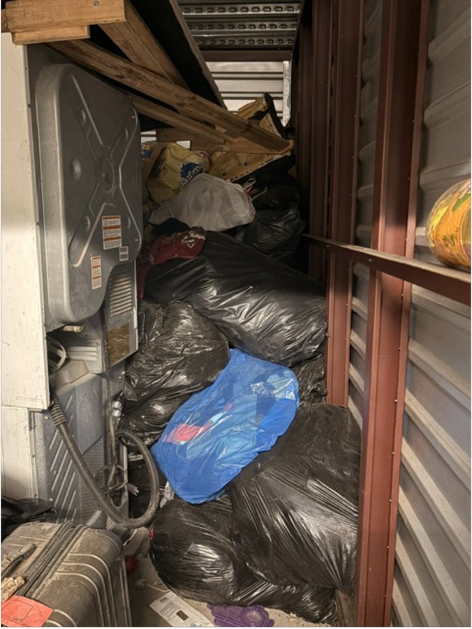 10 x 15 storage unit in San Bernardino, CA