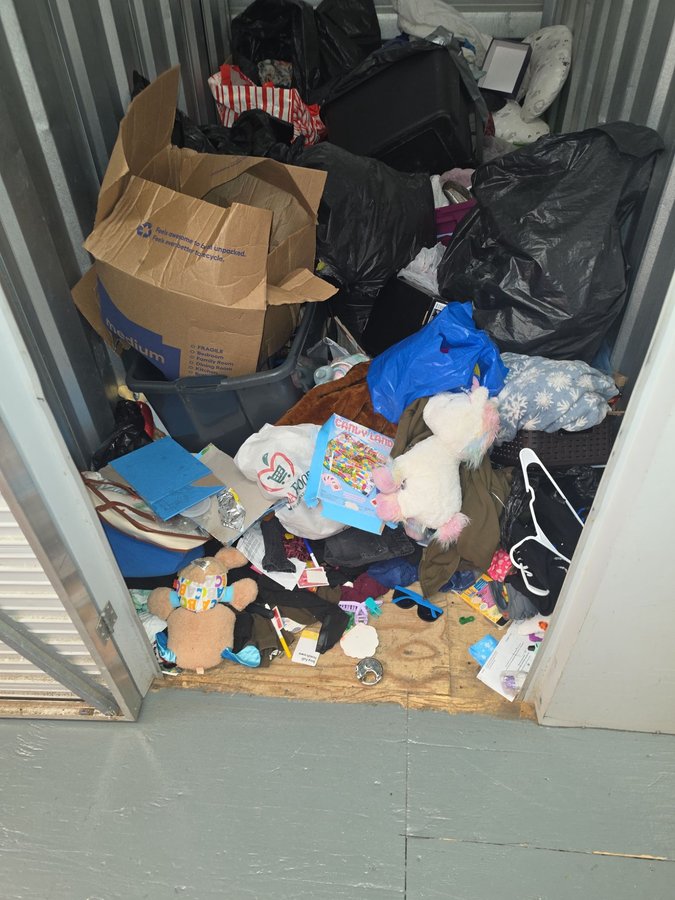5 x 10 storage unit in Bridgeport, CT