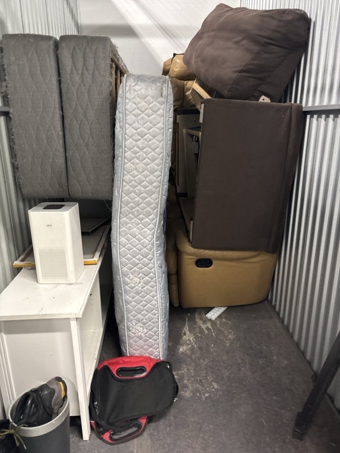 5 x 10 storage unit in Philadelphia, PA