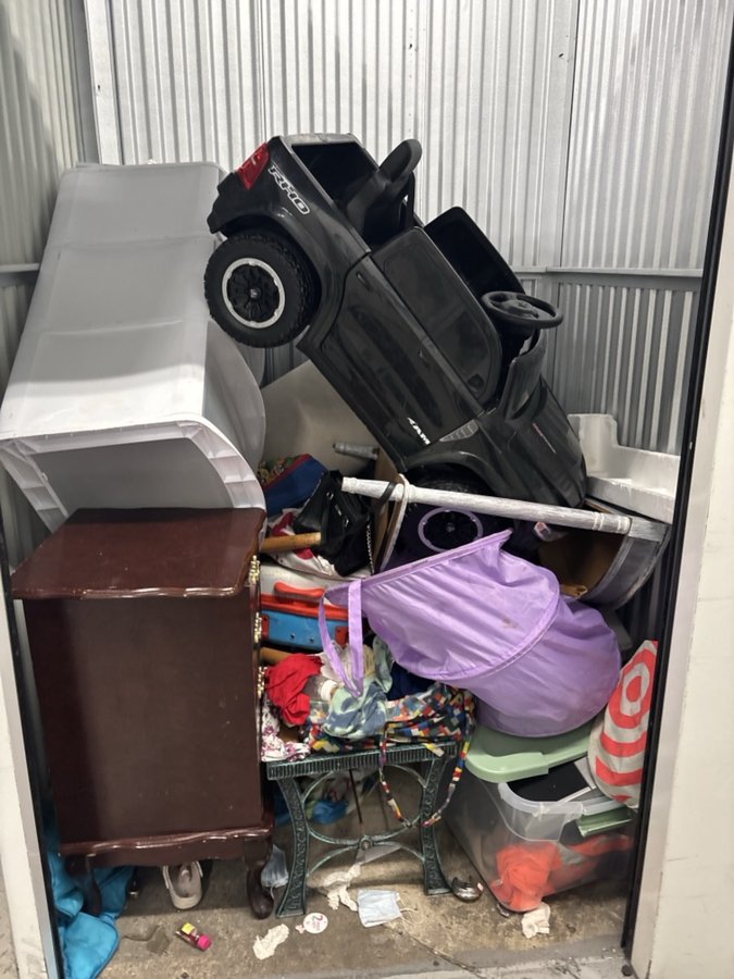 5 x 5 storage unit in Philadelphia, PA