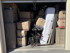 10 x 10 unit in Tucson