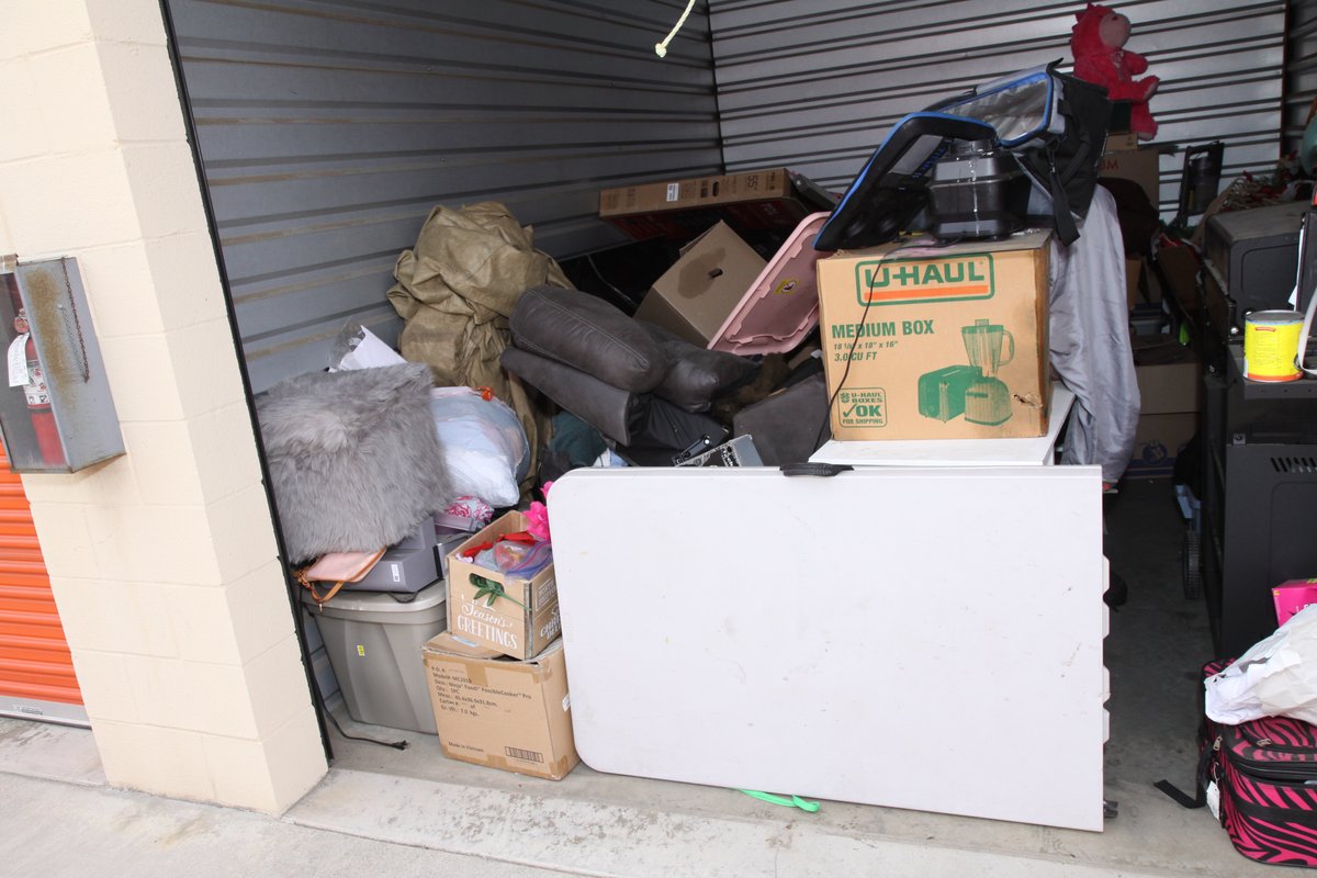 10 x 15 storage unit in Moreno Valley, CA