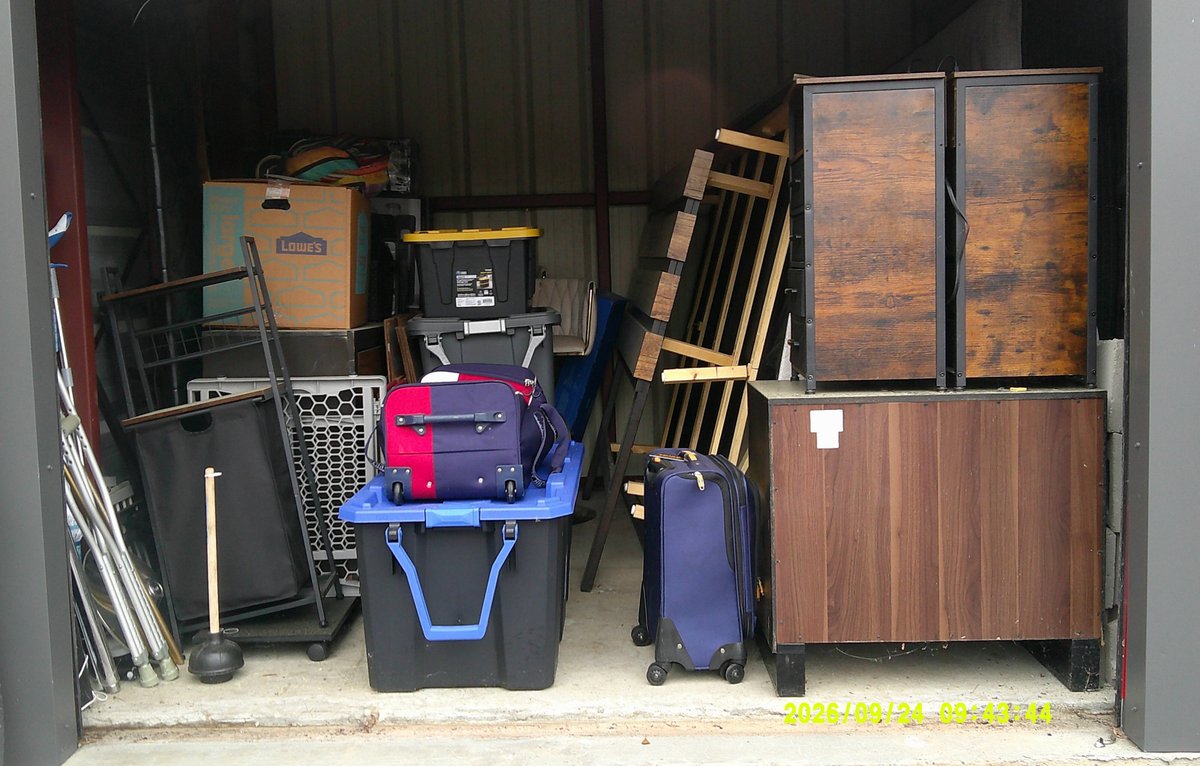 10 x 10 storage unit in Greenville, NC