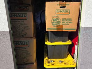 5 x 10 unit in Roseville