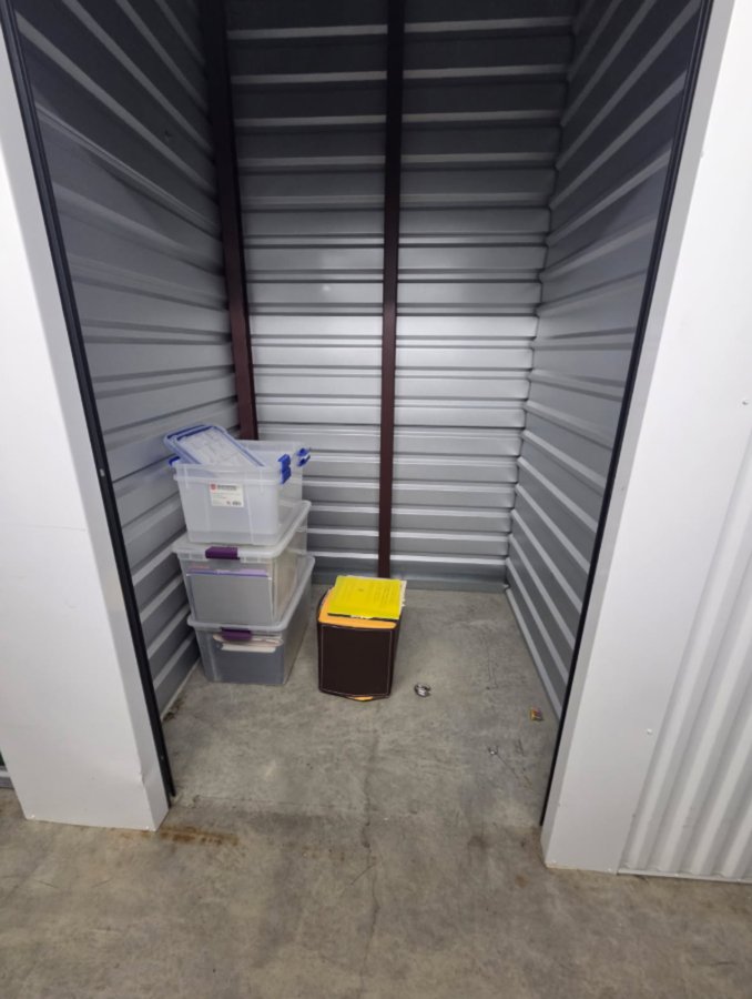 5 x 8 storage unit in Capitol Heights, MD