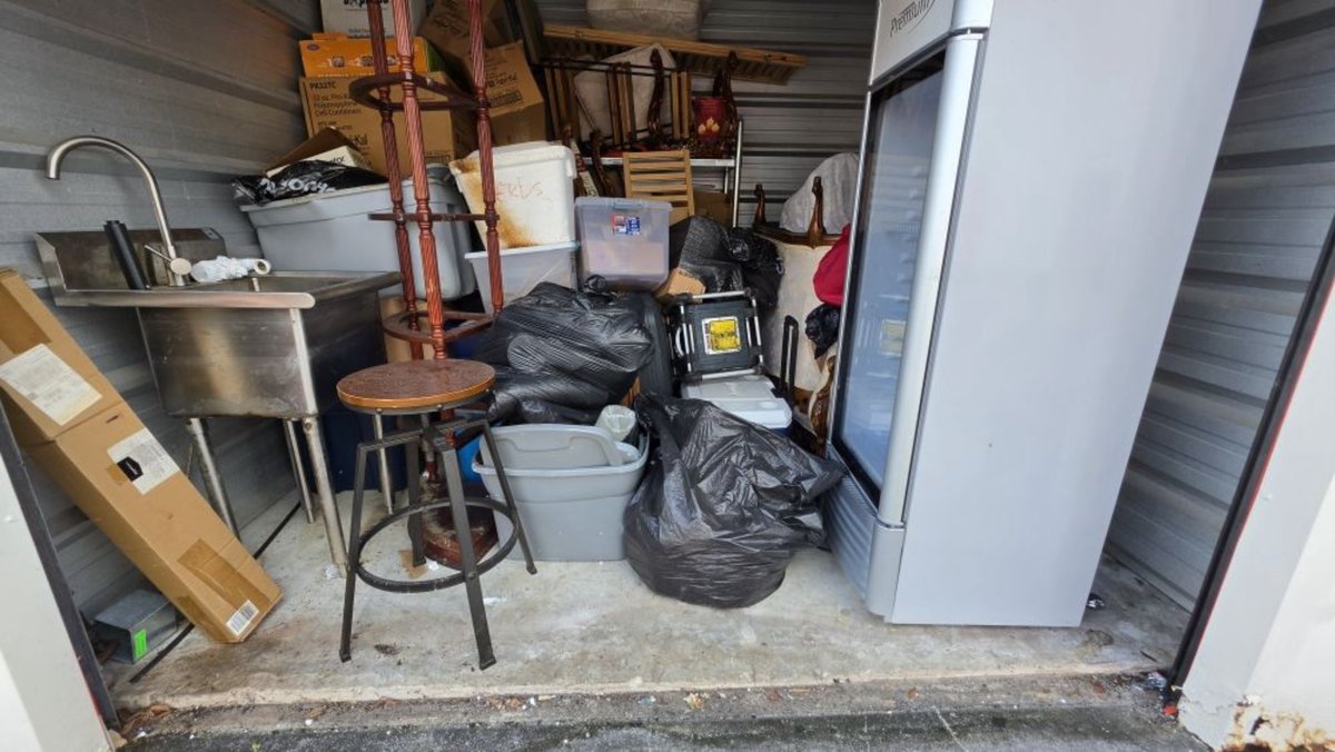 10 x 10 storage unit in Davie, FL