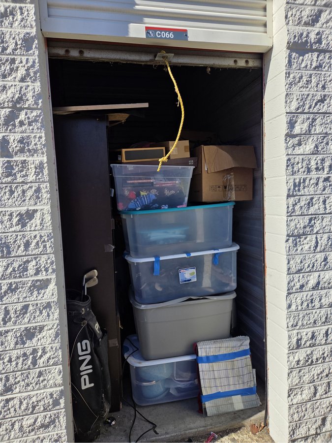 5 x 10 storage unit in Parma, OH