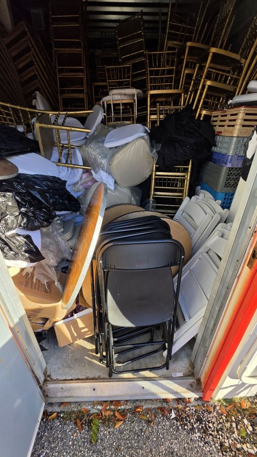 10 x 15 storage unit in Davie, FL