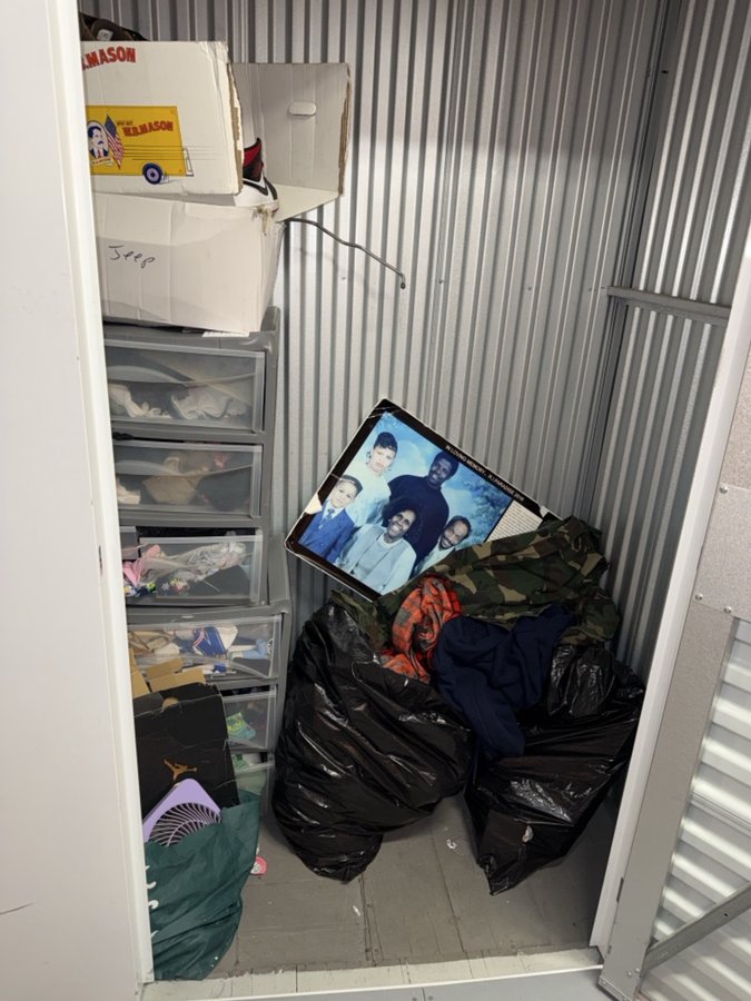 5 x 3 storage unit in Mountainside, NJ