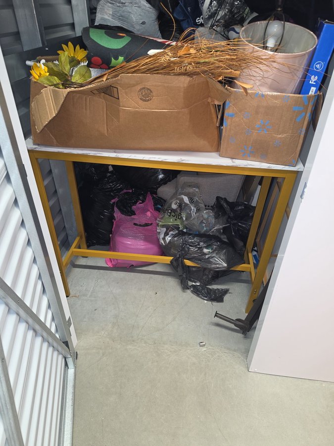 5 x 10 storage unit in Bridgeport, CT