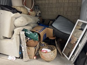 8 x 10 unit in Wayne