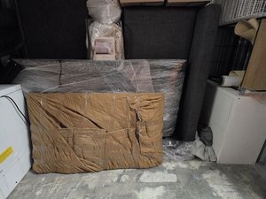 10 x 4 unit in Hollywood