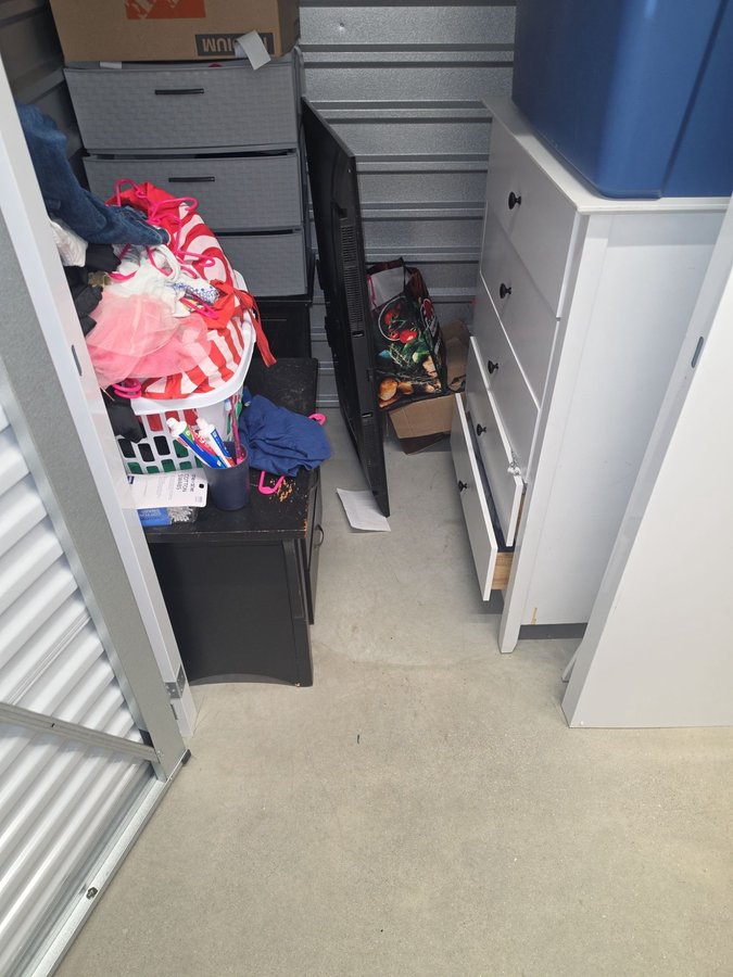 5 x 5 storage unit in Bridgeport, CT