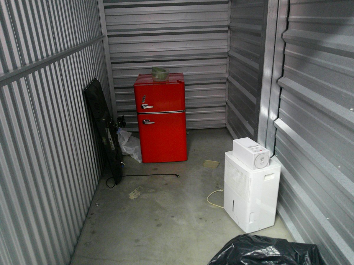 5 x 10 storage unit in Valley Stream, NY