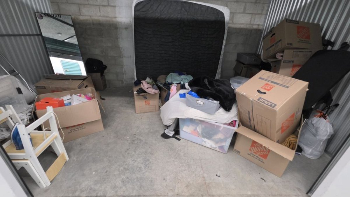 15 x 9 storage unit in Hollywood, FL