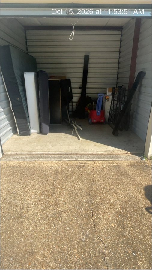 10 x 10 storage unit in Tuscaloosa, AL