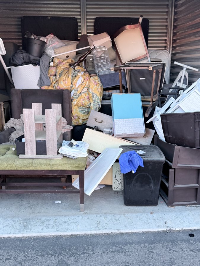 10 x 15 storage unit in Las Vegas, NV
