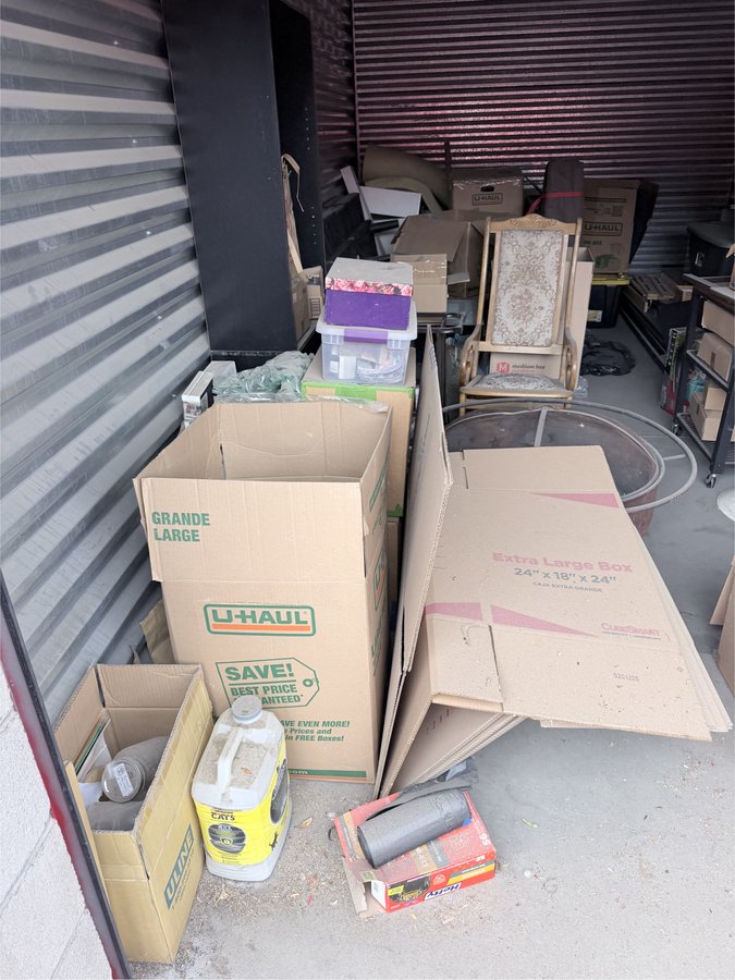 10 x 20 storage unit in Las Vegas, NV