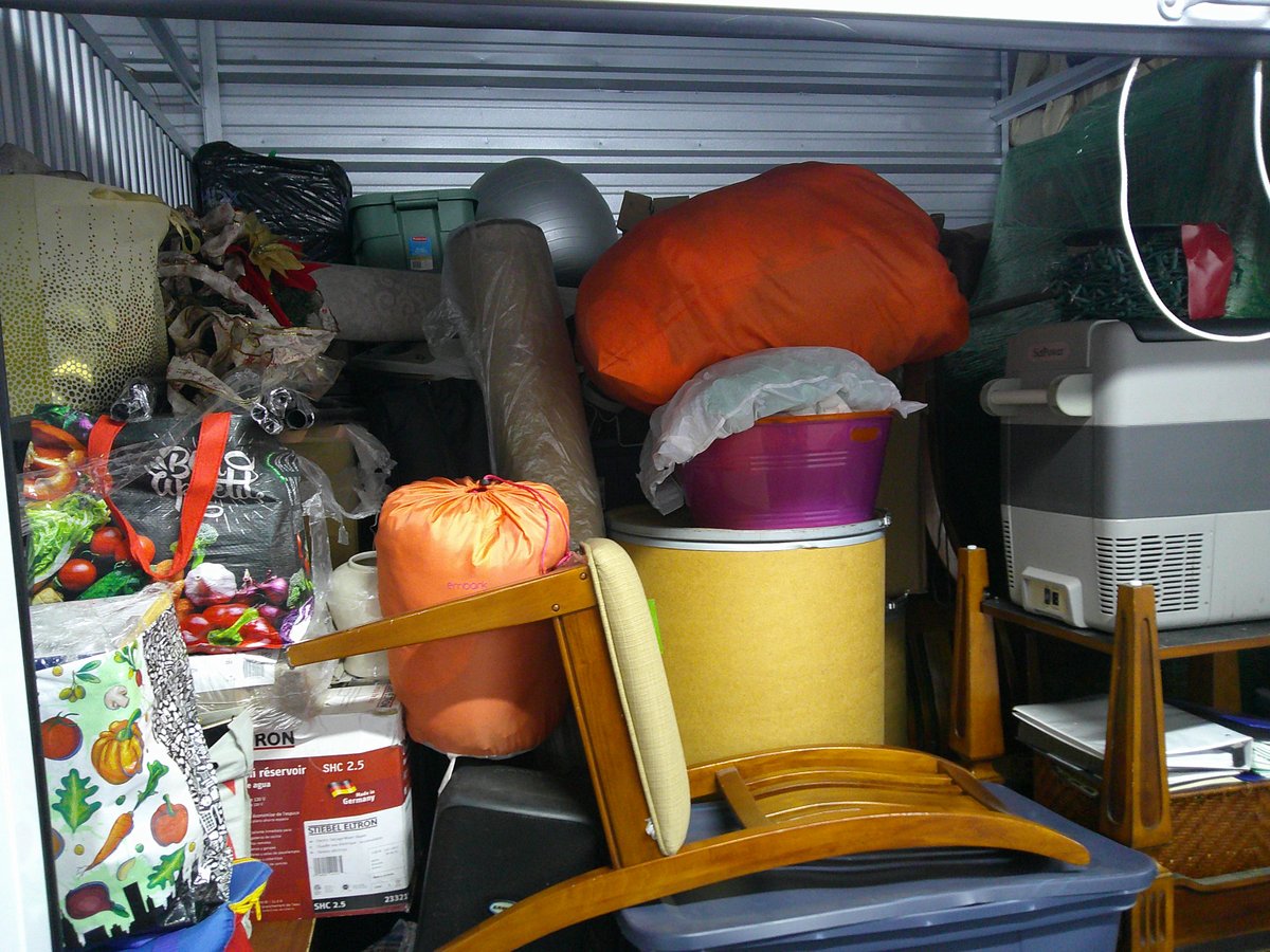 10 x 10 storage unit in Valley Stream, NY