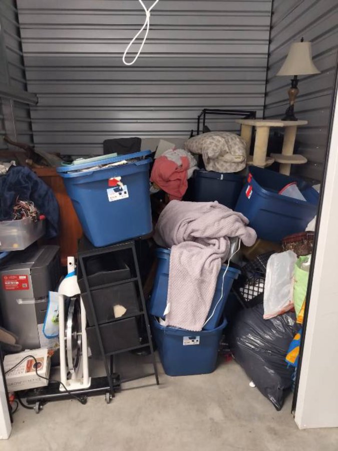 10 x 10 storage unit in Portland, OR