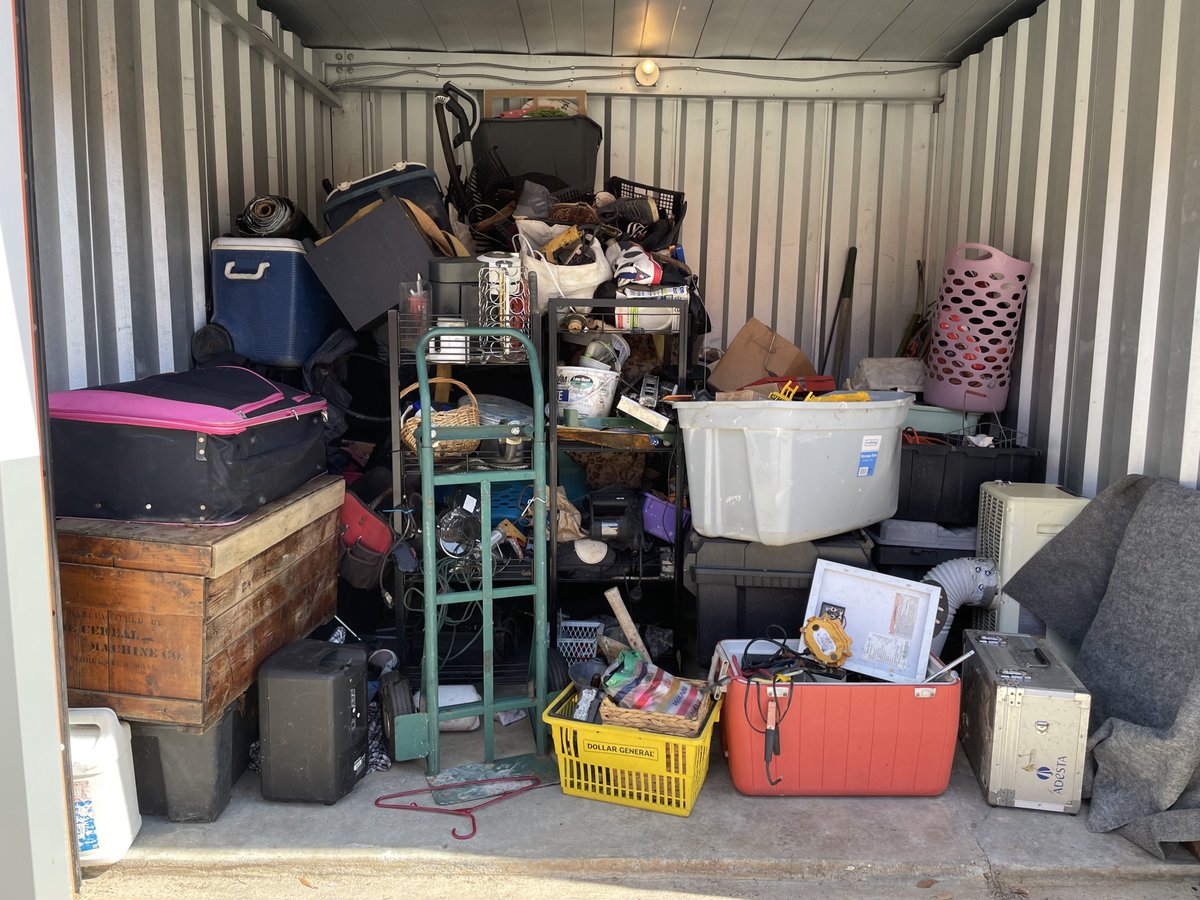 10 x 10 storage unit in Loganville, GA