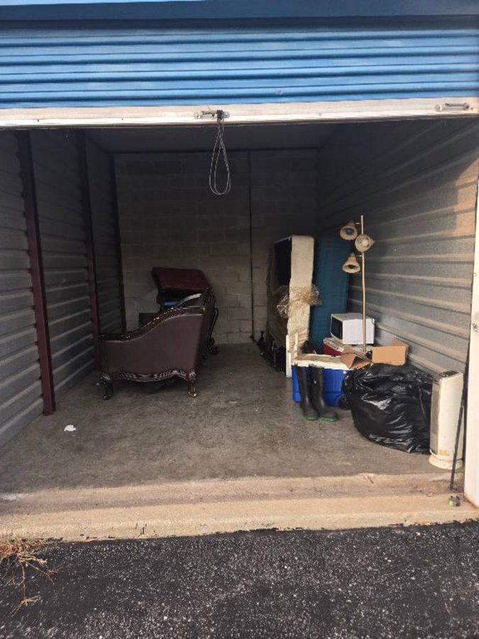 10 x 15 storage unit in Chicago, IL