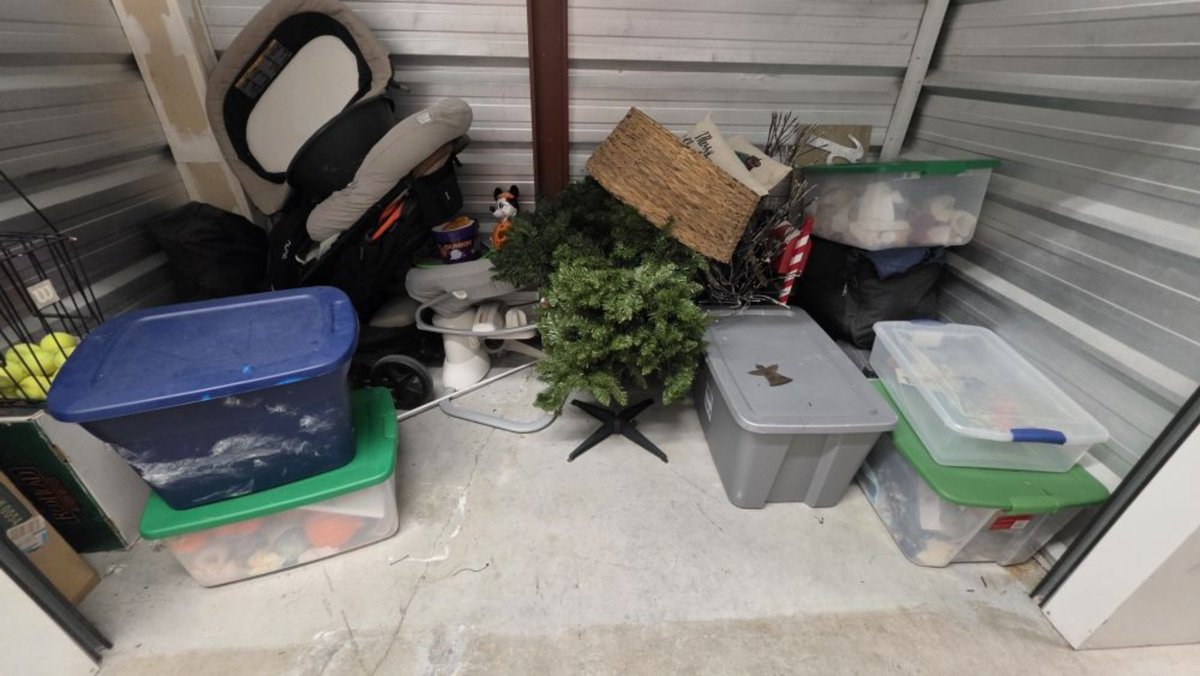10 x 5 storage unit in Davie, FL