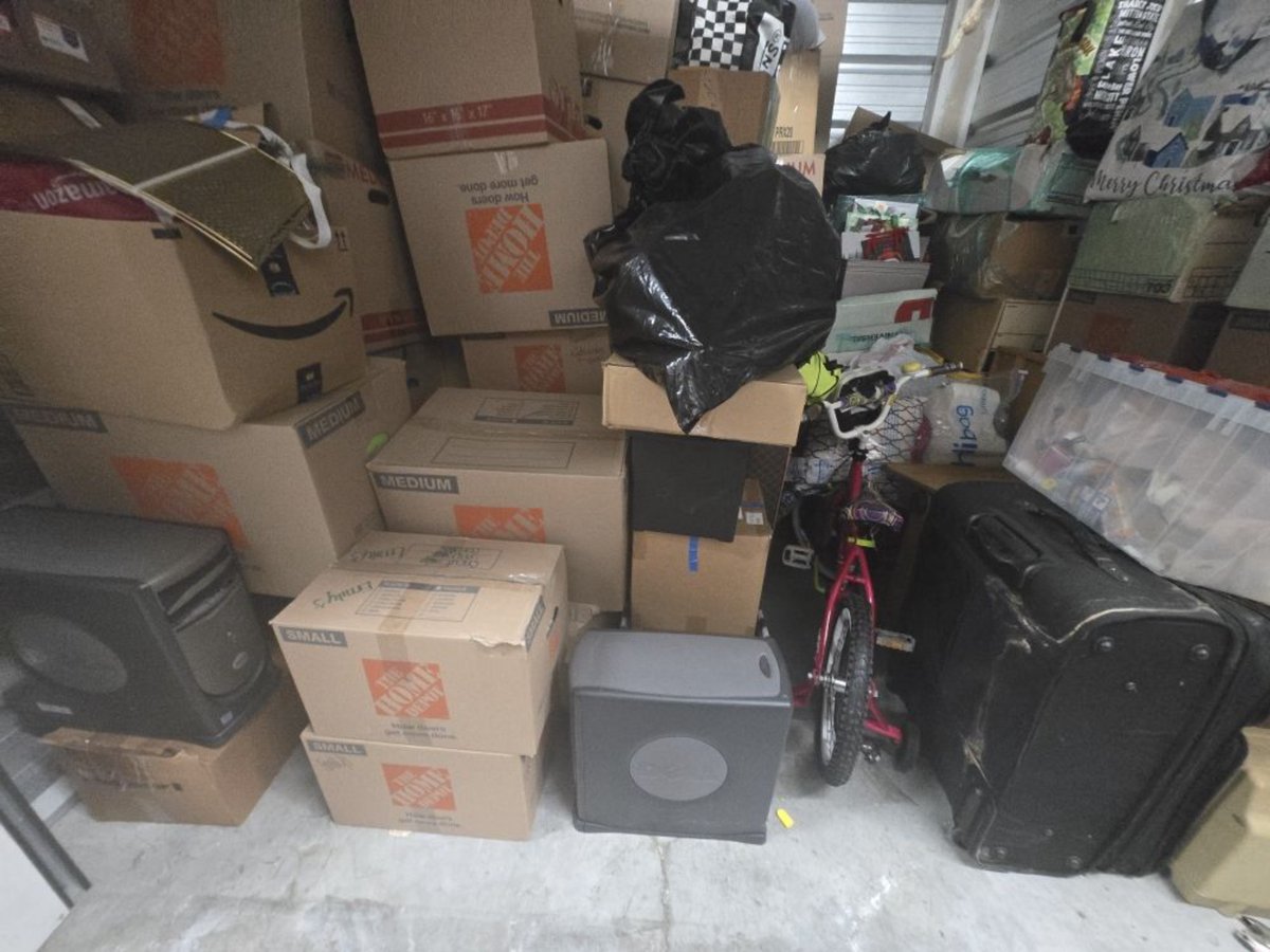 10 x 10 storage unit in Davie, FL