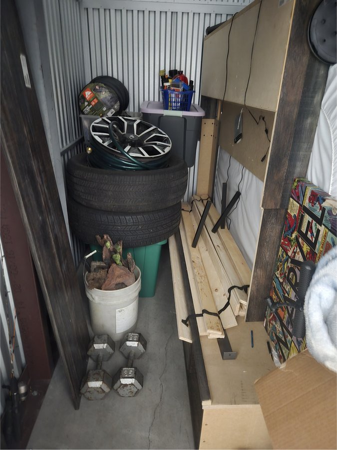 5 x 10 storage unit in San Diego, CA