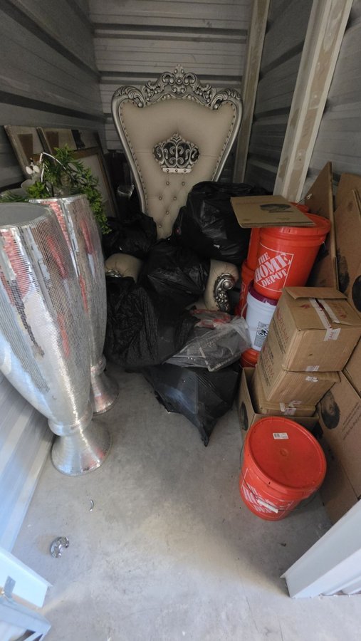 5 x 10 storage unit in Davie, FL