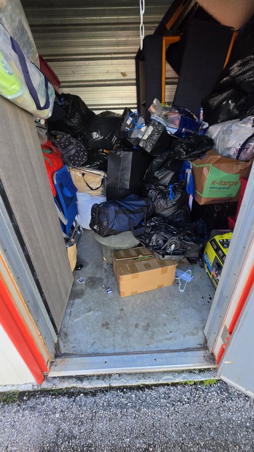10 x 10 storage unit in Davie, FL