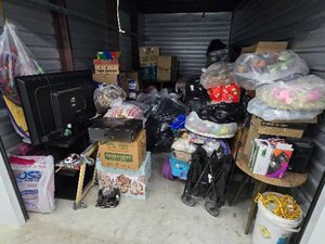 10 x 20 unit in San Antonio