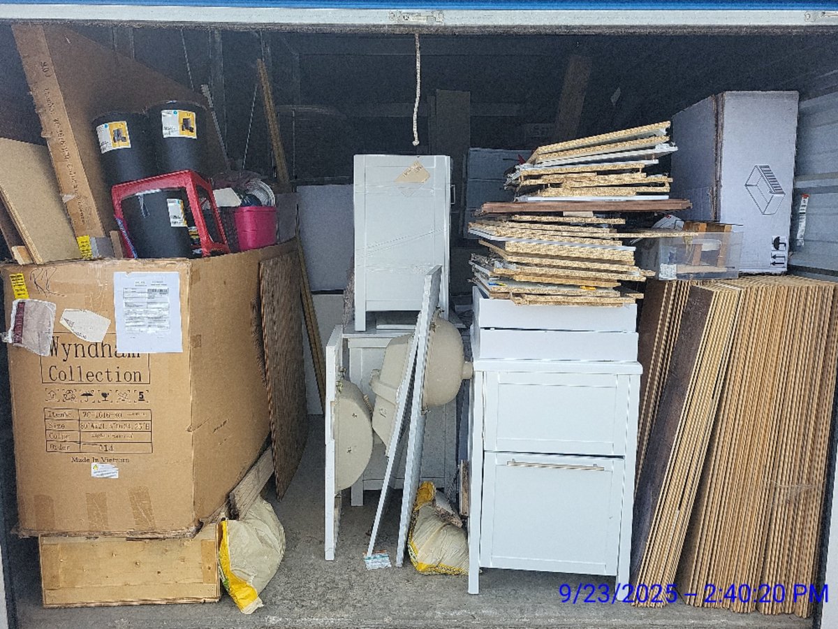 10 x 30 storage unit in Lebanon, IN