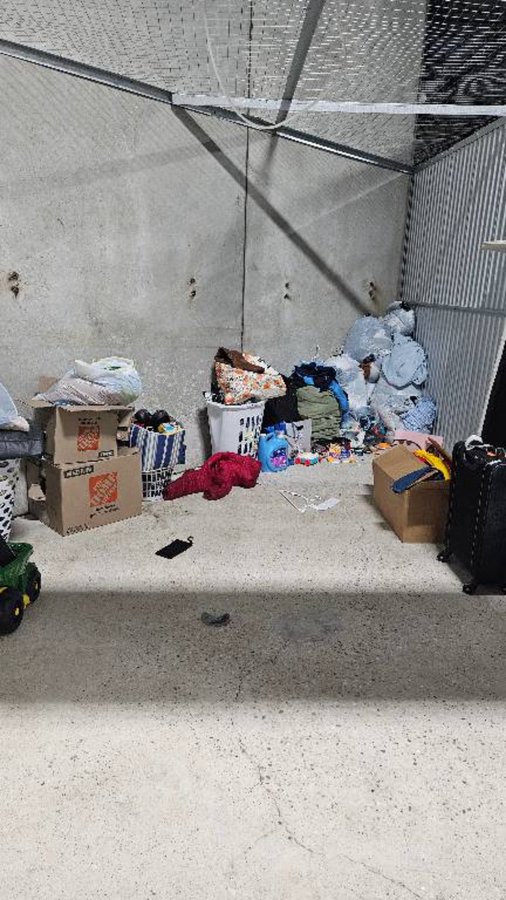 10 x 10 storage unit in Waukegan, IL