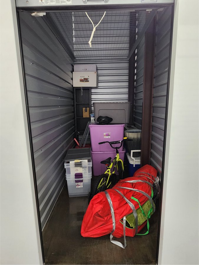 5 x 10 storage unit in Cheektowaga, NY