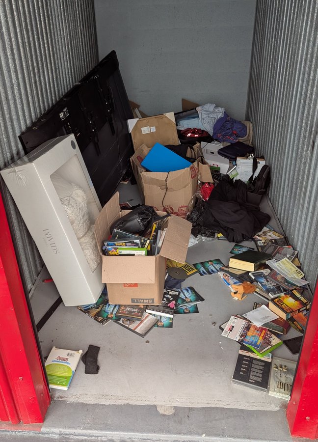 5 x 10 storage unit in Miami, FL
