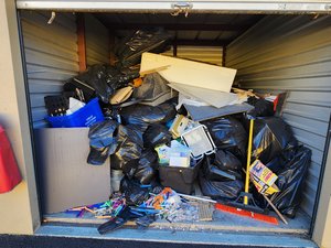 10 x 15 unit in Cheektowaga