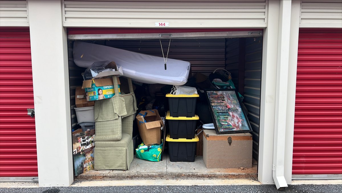 10 x 10 storage unit in Bethlehem, GA