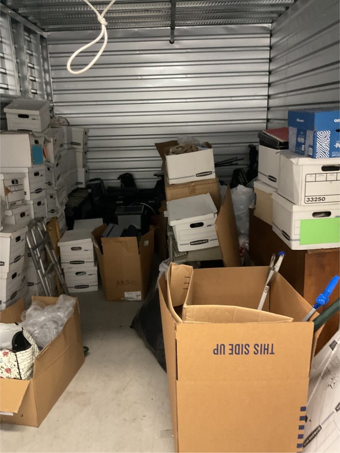 10 x 15 storage unit in San Diego, CA