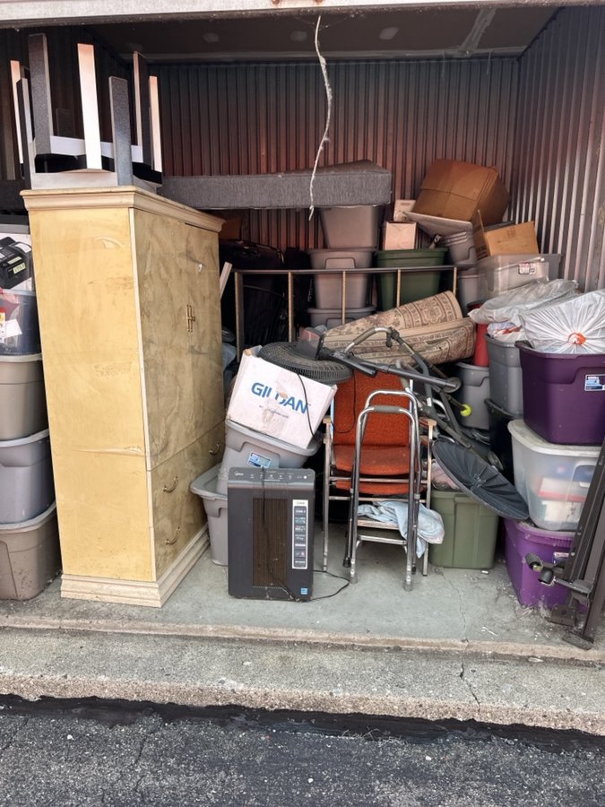 10 x 10 storage unit in Walled Lake, MI