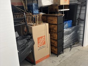10 x 20 unit in Fairless Hills