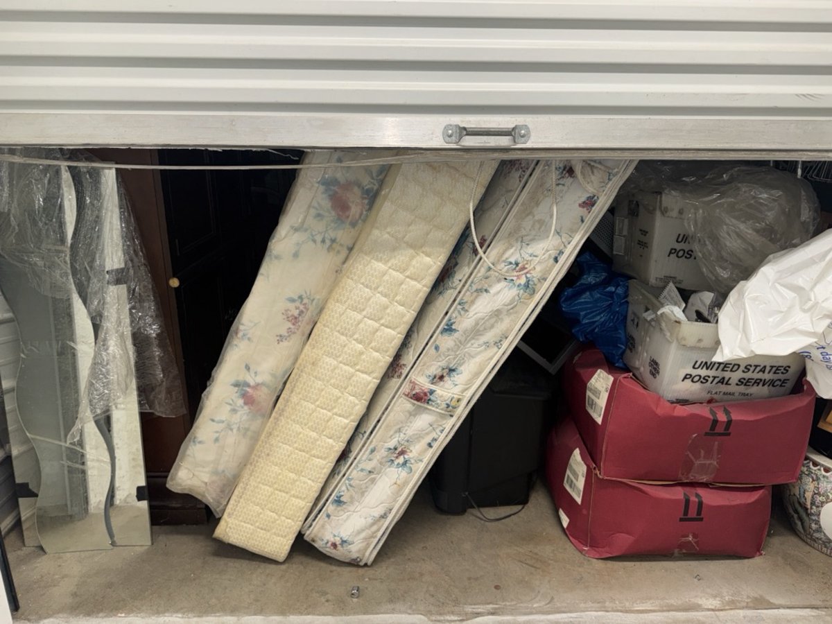 10 x 10 storage unit in Chamblee, GA