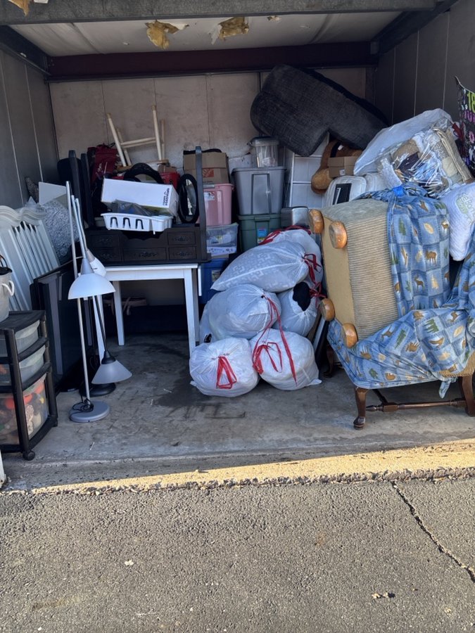 10 x 10 storage unit in Philadelphia, PA