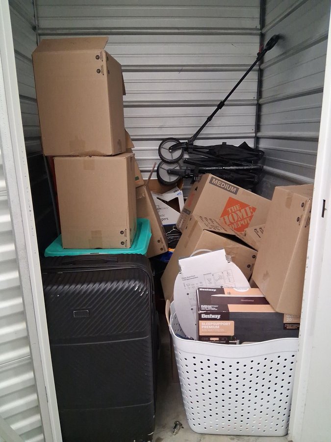 5 x 5 storage unit in Chamblee, GA