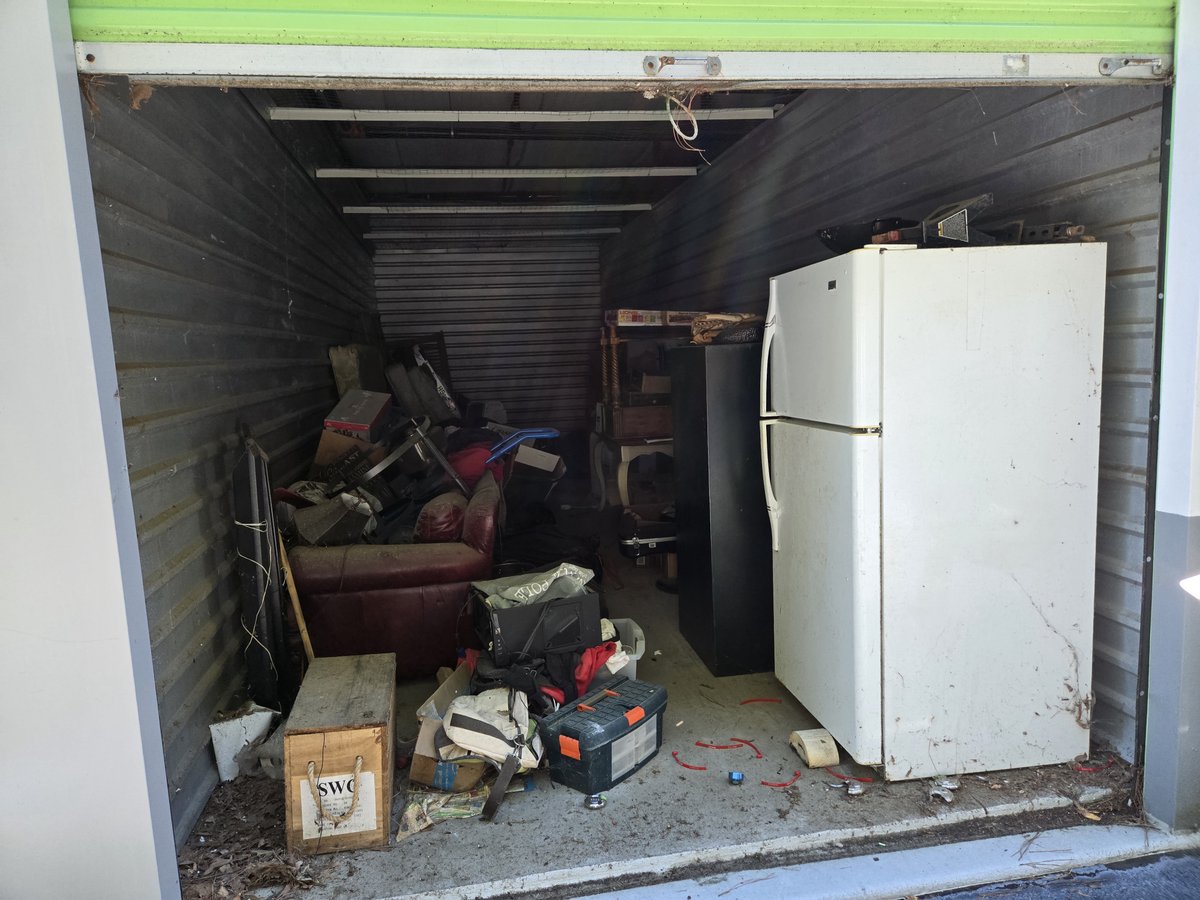 10 x 30 storage unit in Alpharetta, GA