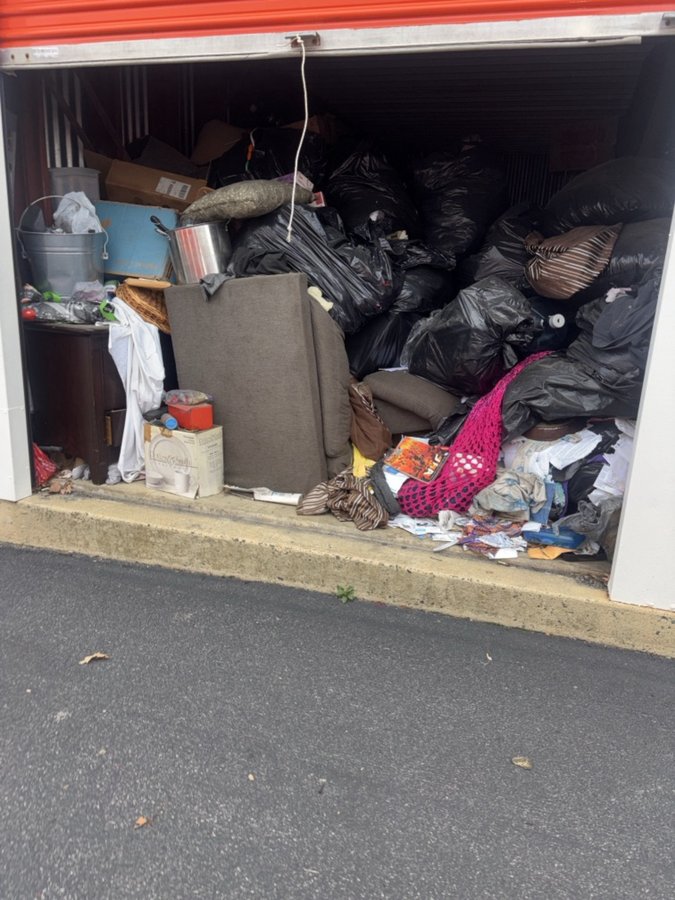10 x 25 storage unit in Philadelphia, PA